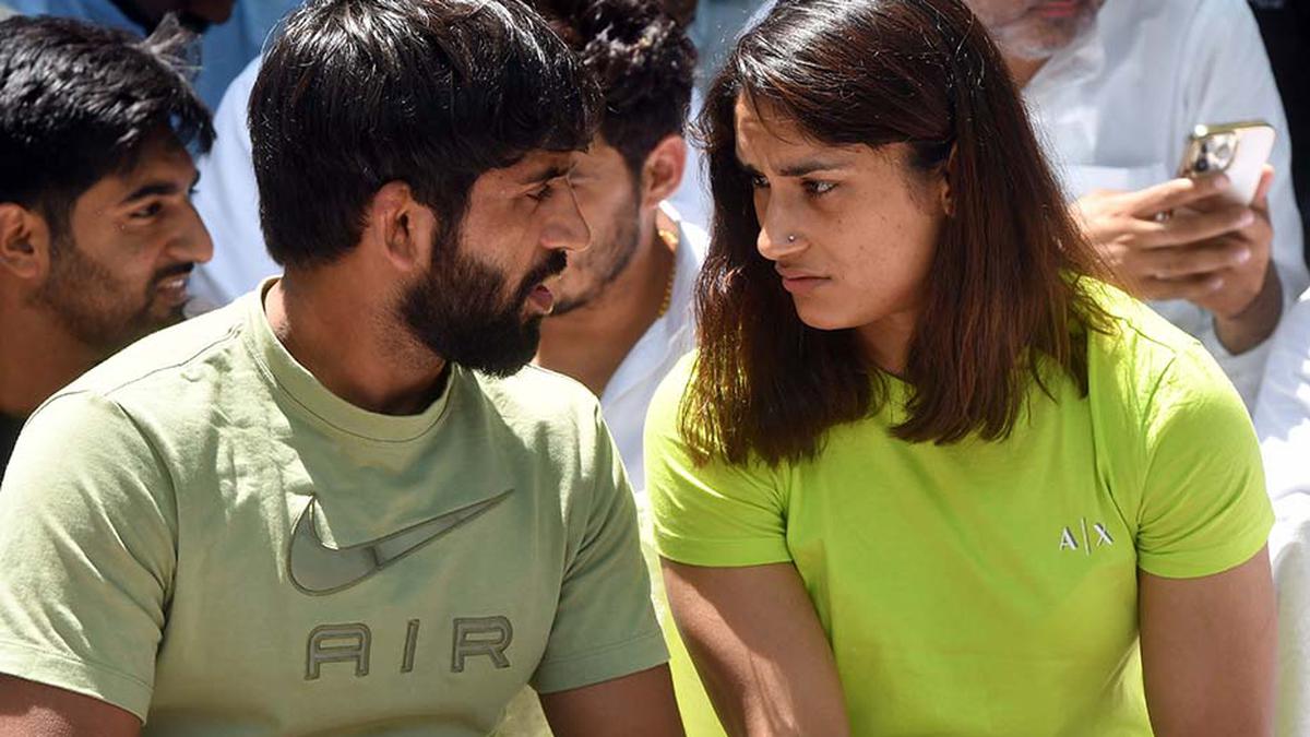 Vinesh, Bajrang could be withdrawn from Asian Games squad if they lose Worlds trials: Ad-hoc panel member