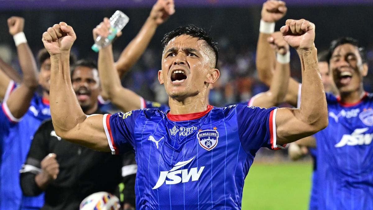 ISL 2024-25: Evergreen Chhetri’s hattrick powers Bengaluru FC to 4-2 win against Kerala Blasters