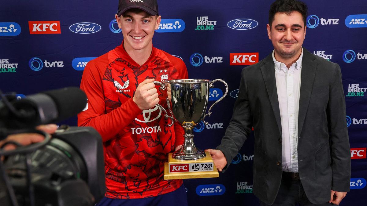 England wins T20 series after third match in New Zealand washed out