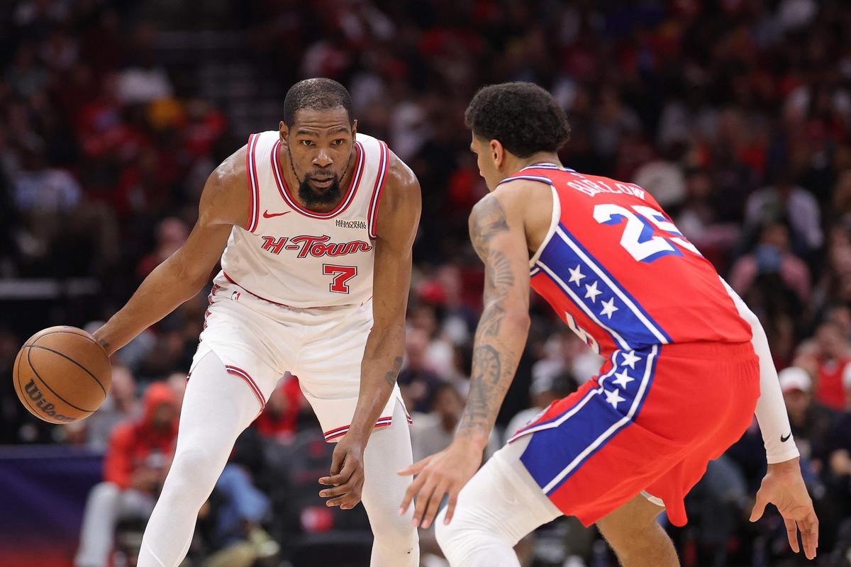 NBA roundup: Knicks top Celtics to extend home win streak to six; LeBron-led Lakers down Warriors Josh Hart had 26 points and Jalen Brunson added 25 points and 10 assists as the New York Knicks extended its home winning streak to six games by beating the visiting Boston Celtics 112-106 on Thursday.Boston was within 109-106 after a Nikola Vucevic basket with 35.6 seconds left, but a Hart 3-pointer extended the lead to six points with 15.2 seconds remaining. Hart made 5 of 7 3-point attempts, including two in the final minute.New York, which can still catch Boston and finish as high as second in the Eastern Conference standings, received 16 points and 12 rebounds from Karl- Anthony Towns.Jayson Tatum led Boston with 24 points, 13 rebounds and eight assists. Payton Pritchard added 23 points and Baylor Scheierman finished with 20. Scheierman made 6 of 7 3-point shots. Jaylen Brown (Achilles) sat out.Rockets 113, 76ers 102Kevin Durant scored a game-high 29 points and drilled a critical late 3-pointer that helped host Houston fend off hard-charging Philadelphia. Houston Rockets’ Kevin Durant scored 29 points in the team’s win against the Philadelphia 76ers.
| Photo Credit:
Getty Images
Houston Rockets’ Kevin Durant scored 29 points in the team’s win against the Philadelphia 76ers.
| Photo Credit:
Getty Images
The Rockets extended their winning streak to eight games but had to sweat out the final minutes, when what was once a 28-point lead was trimmed to three. Jabari Smith Jr. and Amen Thompson added 19 points apiece for Houston.The 76ers, who have lost three straight, played without Joel Embiid, who underwent an emergency appendectomy earlier on Thursday. Tyrese Maxey paced Philadelphia with 23 points while VJ Edgecombe added 21 points, six rebounds and eight assists.Raptors 128, Heat 114Brandon Ingram scored 23 of his 38 points in the first half as Toronto defeated visiting Miami to complete a four-game sweep of the Heat and move into fifth in the Eastern Conference standings.RJ Barrett complemented Ingram with 22 points for the Raptors, while Collin Murray-Boyles went perfect from the field in scoring 17 points. Scottie Barnes and Immanuel Quickley added 13 and 11 points, respectively.Bam Adebayo bounced back from a disappointing performance Tuesday by tallying 24 points and adding 11 rebounds for Miami. Tyler Herro scored 15 points, while Davion Mitchell added 15 points and 11 assists.Bulls 119, Wizards 108Tre Jones scored 31 points, Collin Sexton had 27 and Leonard Miller recorded a career-high 26, fueling visiting Chicago to a victory over Washington.Jones sank 9 of 14 shots from the floor and all 12 of his attempts from the free-throw line for the Bulls, who rode a strong finish to the third quarter en route to defeating the Wizards for the second time in three days. Miller, who made 11 of 14 shots from the floor, added 11 rebounds to record his second double-double in three games.Washington rookie Will Riley collected 23 points, nine rebounds and seven assists, and Julian Reese recorded 16 points and 15 boards. Leaky Black and Anthony Gill each scored 14 points for the undermanned Wizards, who dressed the league-minimum eight players on Thursday.Pacers 123, Nets 94Reserve Obi Toppin collected a season-high 26 points and grabbed nine rebounds as Indiana seized control in the first quarter and rolled to an easy victory over Brooklyn.Toppin, the only available player to appear in the NBA Finals last season for Indiana, made 11 of 14 shots in 19 minutes. Micah Potter added 18 points and 14 rebounds for the Pacers, who shot 52%, scored 80 points in the paint and outrebounded Brooklyn 66-43.E.J. Liddell led the Nets with a career-high 26 points and a career-best 10 rebounds. He made 10 of 16 shots and set his career high for scoring in a third straight game. Rookie Ben Saraf added 19 points and Tyson Etienne contributed 14.Lakers 119, Warriors 103LeBron James tallied 26 points, 11 assists and eight rebounds as Los Angeles snapped a three-game losing streak with a win over Golden State in San Francisco.Deandre Ayton scored 21 points on 9-of-11 shooting and Jake LaRavia added 16 points for the Lakers, who moved into a tie with the Houston Rockets for the No. 4 spot in the Western Conference. Both teams are one game behind the Denver Nuggets. Luke Kennard finished with 14 points, Rui Hachimura and Nick Smith Jr. added 12 apiece and Bronny James had 10.Brandin Podziemski and Nate Williams led Golden State (37-43) with 17 points apiece. Charles Bassey, Pat Spencer and Malevy Leons each scored 12 points, Seth Curry added 11, and Gary Payton II had 10. Bassey grabbed a season-high 13 rebounds.Published on Apr 10, 2026 #NBA #roundup #Knicks #top #Celtics #extend #home #win #streak #LeBronled #Lakers #Warriors NBA roundup: Knicks top Celtics to extend home win streak to six; LeBron-led Lakers down Warriors Josh Hart had 26 points and Jalen Brunson added 25 points and 10 assists as the New York Knicks extended its home winning streak to six games by beating the visiting Boston Celtics 112-106 on Thursday.Boston was within 109-106 after a Nikola Vucevic basket with 35.6 seconds left, but a Hart 3-pointer extended the lead to six points with 15.2 seconds remaining. Hart made 5 of 7 3-point attempts, including two in the final minute.New York, which can still catch Boston and finish as high as second in the Eastern Conference standings, received 16 points and 12 rebounds from Karl- Anthony Towns.Jayson Tatum led Boston with 24 points, 13 rebounds and eight assists. Payton Pritchard added 23 points and Baylor Scheierman finished with 20. Scheierman made 6 of 7 3-point shots. Jaylen Brown (Achilles) sat out.Rockets 113, 76ers 102Kevin Durant scored a game-high 29 points and drilled a critical late 3-pointer that helped host Houston fend off hard-charging Philadelphia. Houston Rockets’ Kevin Durant scored 29 points in the team’s win against the Philadelphia 76ers.
| Photo Credit:
Getty Images
Houston Rockets’ Kevin Durant scored 29 points in the team’s win against the Philadelphia 76ers.
| Photo Credit:
Getty Images
The Rockets extended their winning streak to eight games but had to sweat out the final minutes, when what was once a 28-point lead was trimmed to three. Jabari Smith Jr. and Amen Thompson added 19 points apiece for Houston.The 76ers, who have lost three straight, played without Joel Embiid, who underwent an emergency appendectomy earlier on Thursday. Tyrese Maxey paced Philadelphia with 23 points while VJ Edgecombe added 21 points, six rebounds and eight assists.Raptors 128, Heat 114Brandon Ingram scored 23 of his 38 points in the first half as Toronto defeated visiting Miami to complete a four-game sweep of the Heat and move into fifth in the Eastern Conference standings.RJ Barrett complemented Ingram with 22 points for the Raptors, while Collin Murray-Boyles went perfect from the field in scoring 17 points. Scottie Barnes and Immanuel Quickley added 13 and 11 points, respectively.Bam Adebayo bounced back from a disappointing performance Tuesday by tallying 24 points and adding 11 rebounds for Miami. Tyler Herro scored 15 points, while Davion Mitchell added 15 points and 11 assists.Bulls 119, Wizards 108Tre Jones scored 31 points, Collin Sexton had 27 and Leonard Miller recorded a career-high 26, fueling visiting Chicago to a victory over Washington.Jones sank 9 of 14 shots from the floor and all 12 of his attempts from the free-throw line for the Bulls, who rode a strong finish to the third quarter en route to defeating the Wizards for the second time in three days. Miller, who made 11 of 14 shots from the floor, added 11 rebounds to record his second double-double in three games.Washington rookie Will Riley collected 23 points, nine rebounds and seven assists, and Julian Reese recorded 16 points and 15 boards. Leaky Black and Anthony Gill each scored 14 points for the undermanned Wizards, who dressed the league-minimum eight players on Thursday.Pacers 123, Nets 94Reserve Obi Toppin collected a season-high 26 points and grabbed nine rebounds as Indiana seized control in the first quarter and rolled to an easy victory over Brooklyn.Toppin, the only available player to appear in the NBA Finals last season for Indiana, made 11 of 14 shots in 19 minutes. Micah Potter added 18 points and 14 rebounds for the Pacers, who shot 52%, scored 80 points in the paint and outrebounded Brooklyn 66-43.E.J. Liddell led the Nets with a career-high 26 points and a career-best 10 rebounds. He made 10 of 16 shots and set his career high for scoring in a third straight game. Rookie Ben Saraf added 19 points and Tyson Etienne contributed 14.Lakers 119, Warriors 103LeBron James tallied 26 points, 11 assists and eight rebounds as Los Angeles snapped a three-game losing streak with a win over Golden State in San Francisco.Deandre Ayton scored 21 points on 9-of-11 shooting and Jake LaRavia added 16 points for the Lakers, who moved into a tie with the Houston Rockets for the No. 4 spot in the Western Conference. Both teams are one game behind the Denver Nuggets. Luke Kennard finished with 14 points, Rui Hachimura and Nick Smith Jr. added 12 apiece and Bronny James had 10.Brandin Podziemski and Nate Williams led Golden State (37-43) with 17 points apiece. Charles Bassey, Pat Spencer and Malevy Leons each scored 12 points, Seth Curry added 11, and Gary Payton II had 10. Bassey grabbed a season-high 13 rebounds.Published on Apr 10, 2026 #NBA #roundup #Knicks #top #Celtics #extend #home #win #streak #LeBronled #Lakers #Warriors