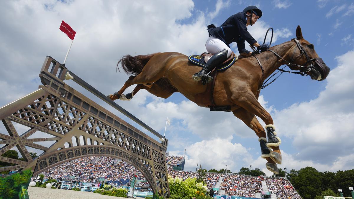 Looking back at the 2024 Paris Olympics: Scandal-stricken riders put “horses first” at the Versailles show