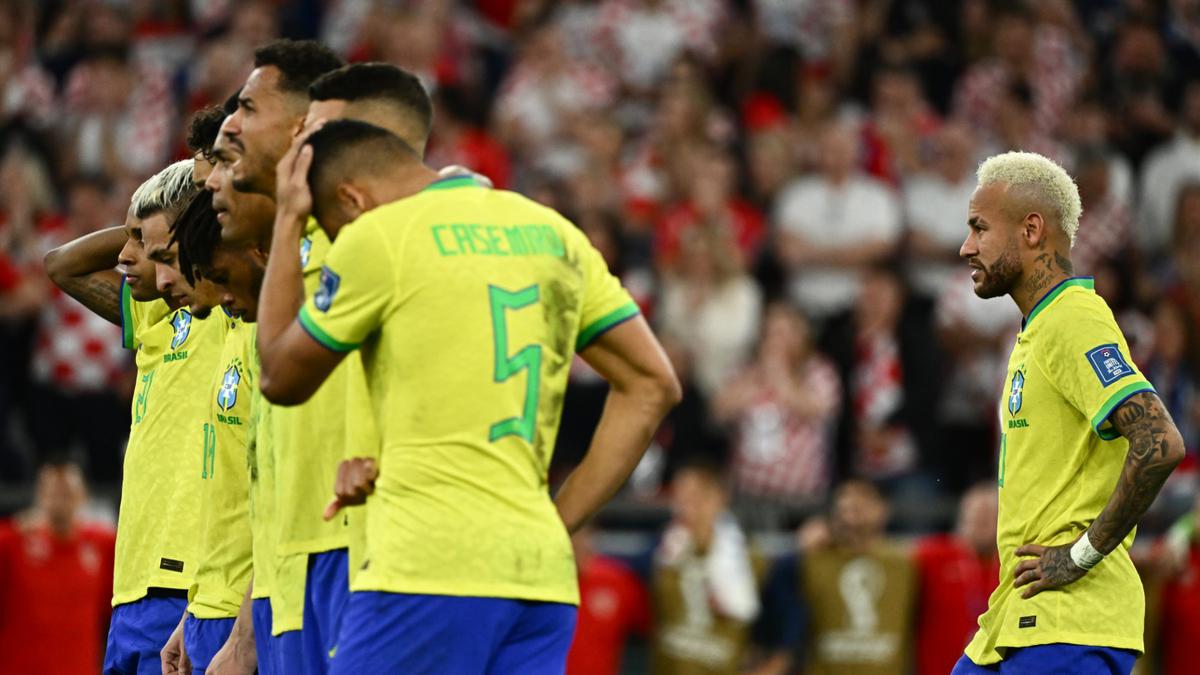 Brazil lose first WC group league game this century, qualify as