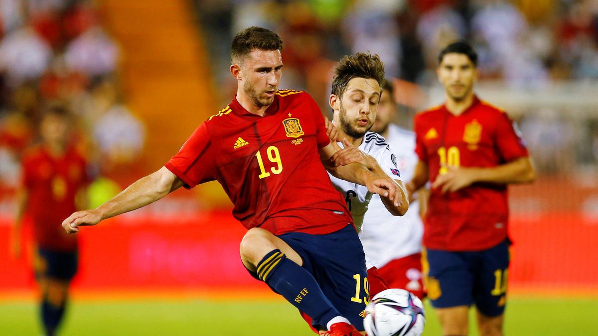 Euro 2024: No Laporte for Spain, says coach de la Fuente ahead of ...