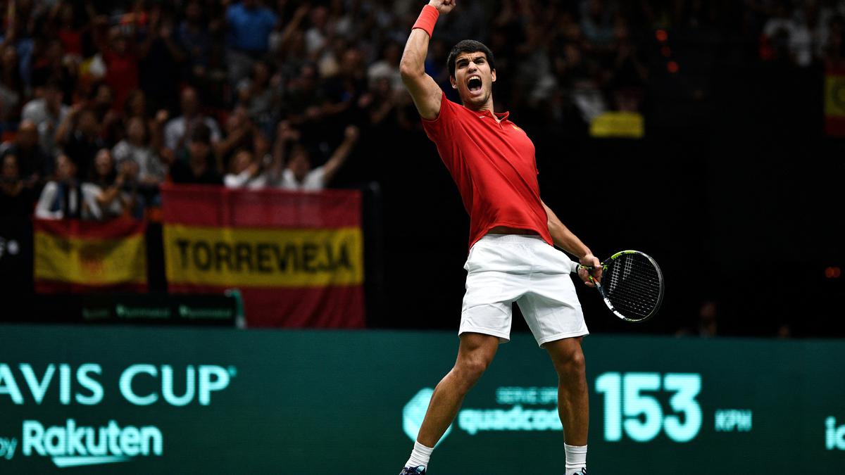 Carlos Alcaraz sends Spain into last 8 of Davis Cup quarterfinals