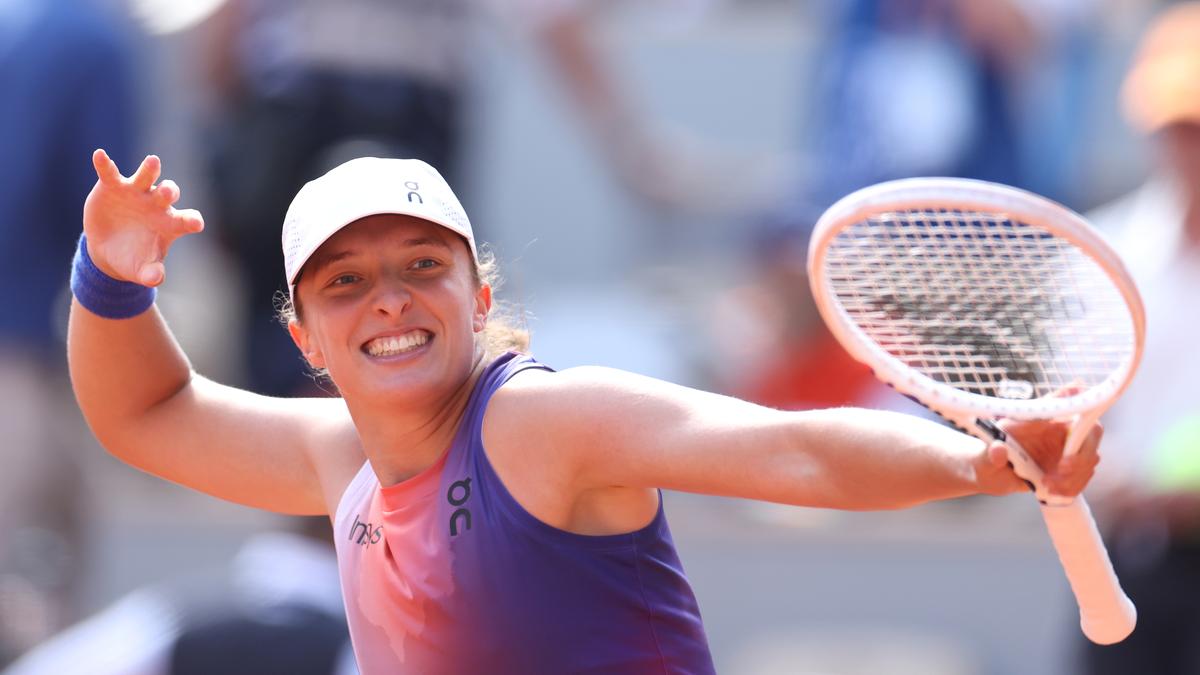 French Open 2024: Iga Swiatek overwhelms Coco Gauff to reach third straight final