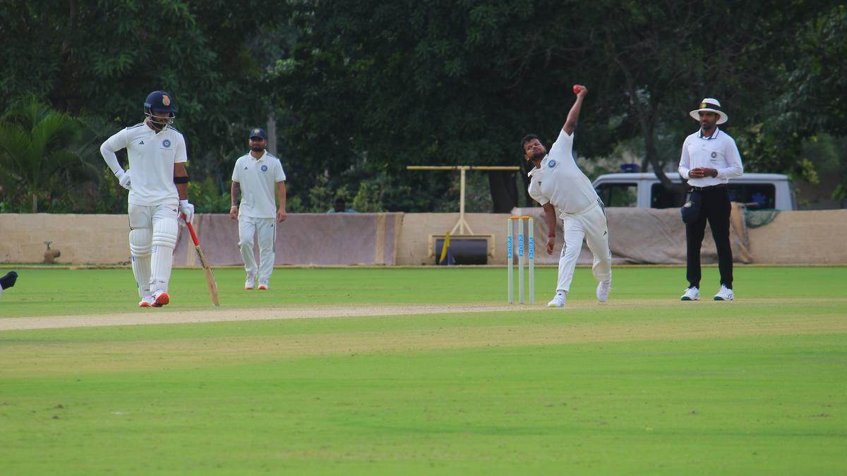 Duleep Trophy Highlights, Day 3, Quarterfinals: East 69/6 Chasing 300 ...