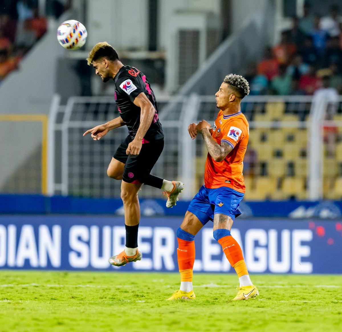 Mehtab Singh of Mumbai City FC and Noah Sadaoui of FC Goa in action during Semi Final 2 (Leg 1) of the Indian Super League (ISL), 2023-24 season played between FC Goa and Mumbai City FC held at Pandit Jawaharlal Nehru Stadium, Goa on 24th April 2024.