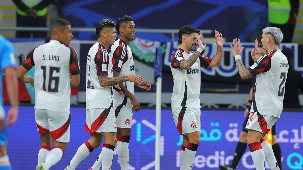 Copa Intercontinental FIFA 2025: dobradinha de Arrascaeta leva Flamengo às semifinais
