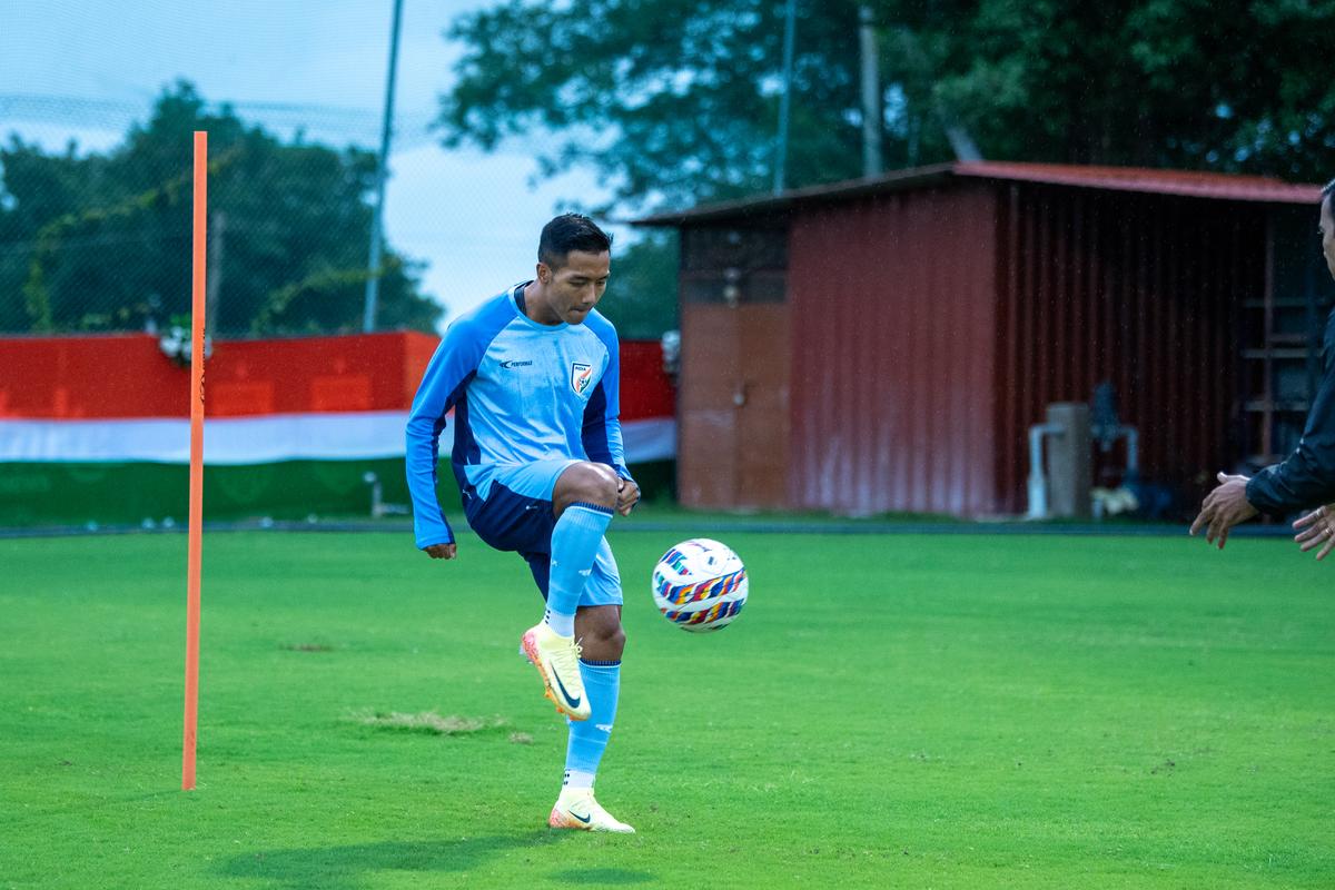 লালিয়ানজুয়ালা ছাংতে, একজন পরীক্ষিত বিগ-গেম প্লেয়ার, গত মৌসুমে মুম্বাইয়ের হয়ে উজ্জ্বল হয়েছিলেন, দ্বীপবাসীদের জন্য 43টি বড় সুযোগ তৈরি করেছিলেন এবং চূড়ান্ত তৃতীয়টিতে 37টি মূল পাস পেয়েছিলেন। 