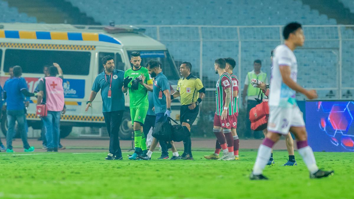 ATK Mohun Bagan goalkeeper Vishal Kaith collapses mid-game against Odisha FC in the ISL knockout