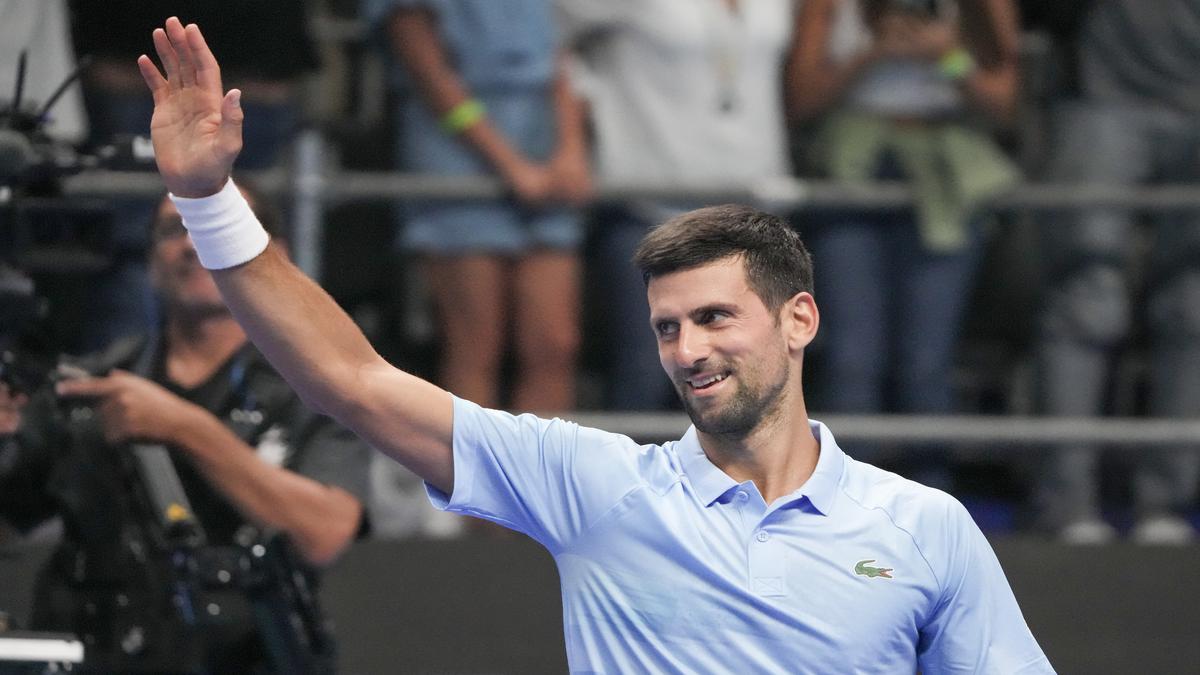 Djokovic dominates Andujar, reaches Tel Aviv quarterfinal