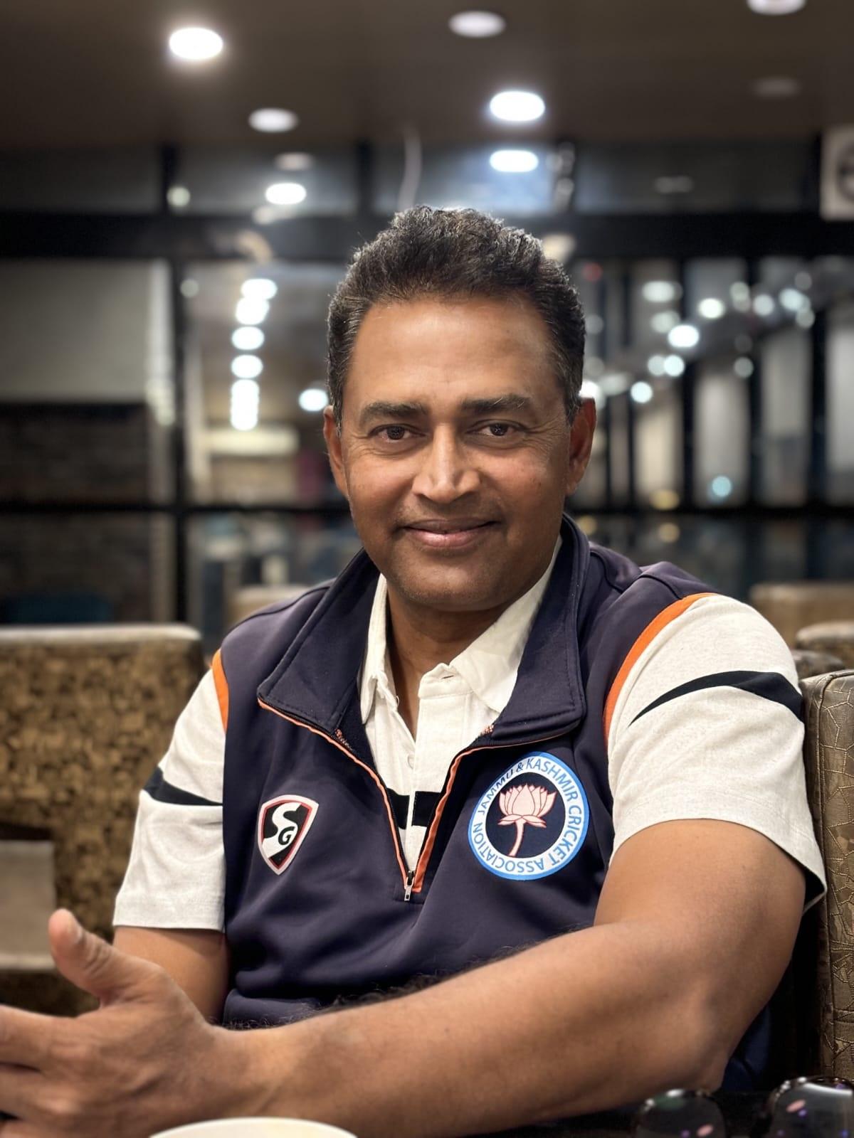 Luz orientadora: Depois de algumas temporadas nada excepcionais com a bola, Nabi conseguiu desbloquear mais facetas de seu jogo depois que J&K recrutou P. Krishna Kumar como treinador de boliche. 