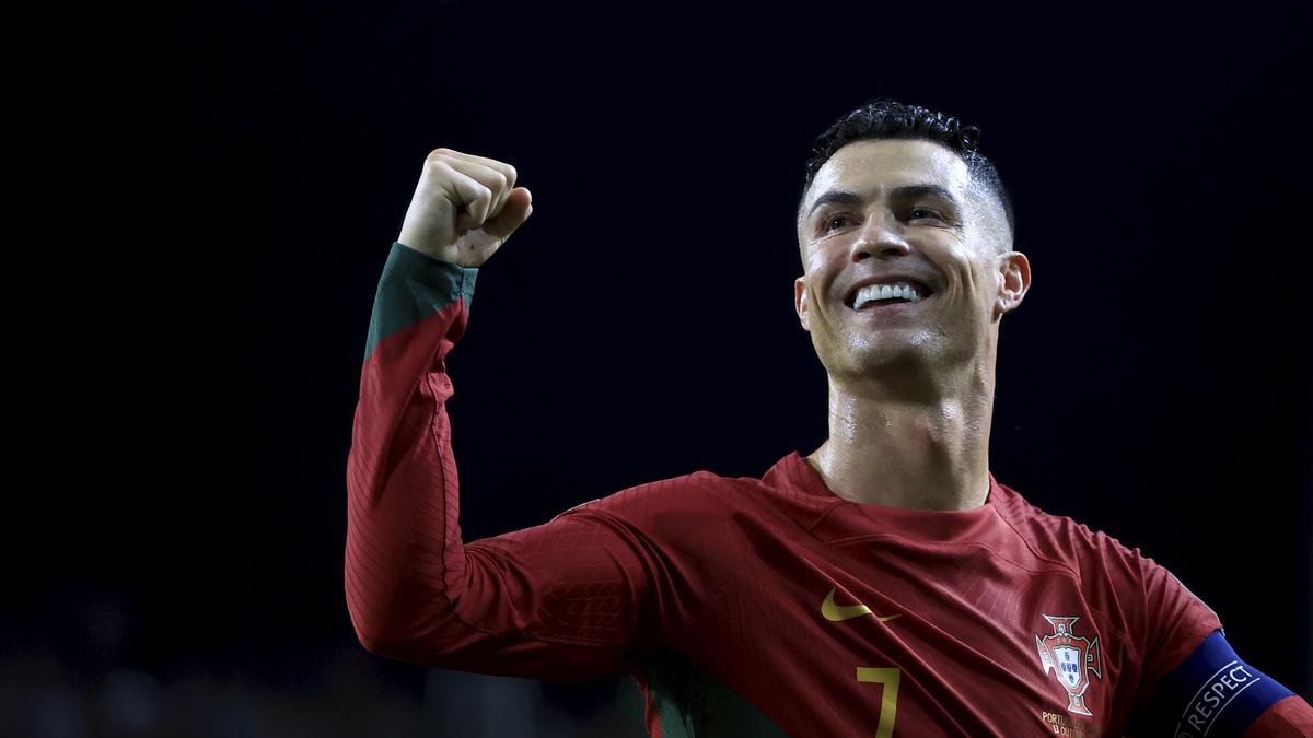 Cristiano Ronaldo scores twice as Portugal qualifies for EURO 2024