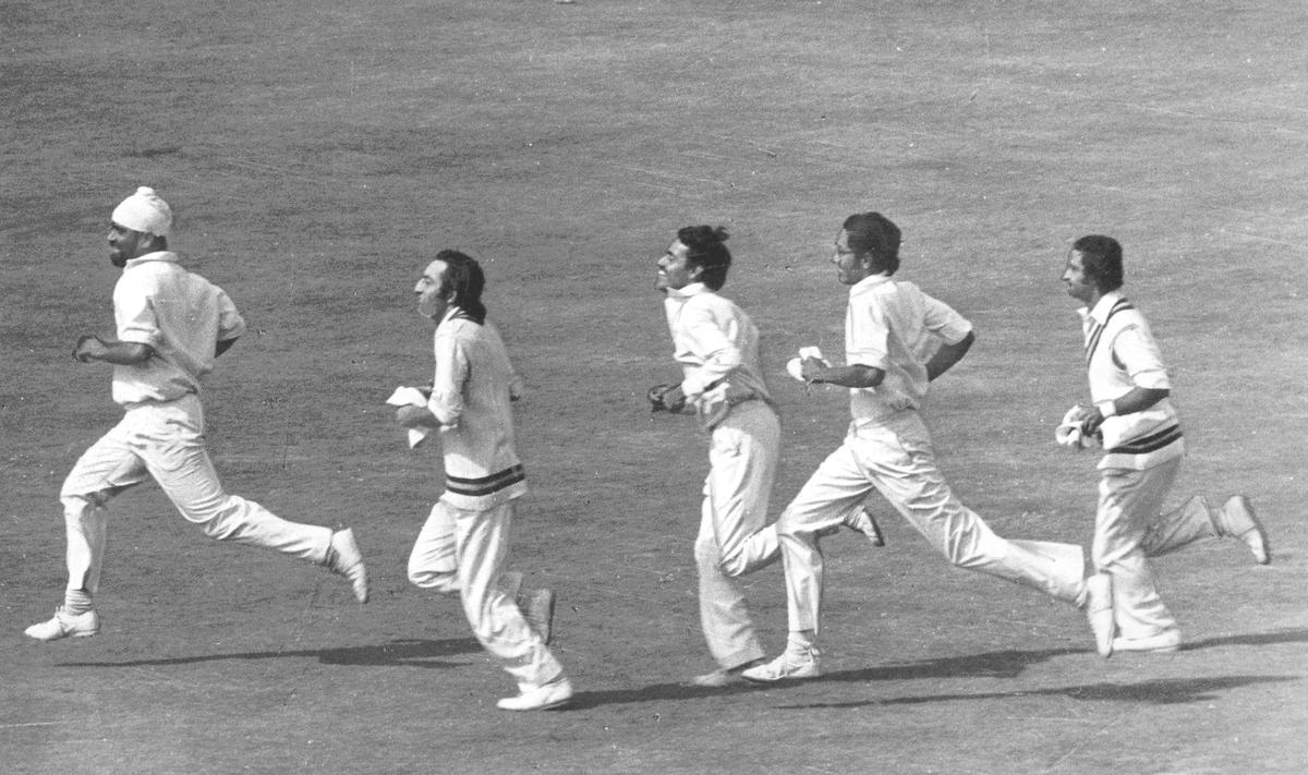 (L-R) Bedi, Pataudi, Chandrasekar, Anshuman Gaekwad, and Gundappa Viswanath run back to the pavilion after India beat West Indies in the 1974-75 series.