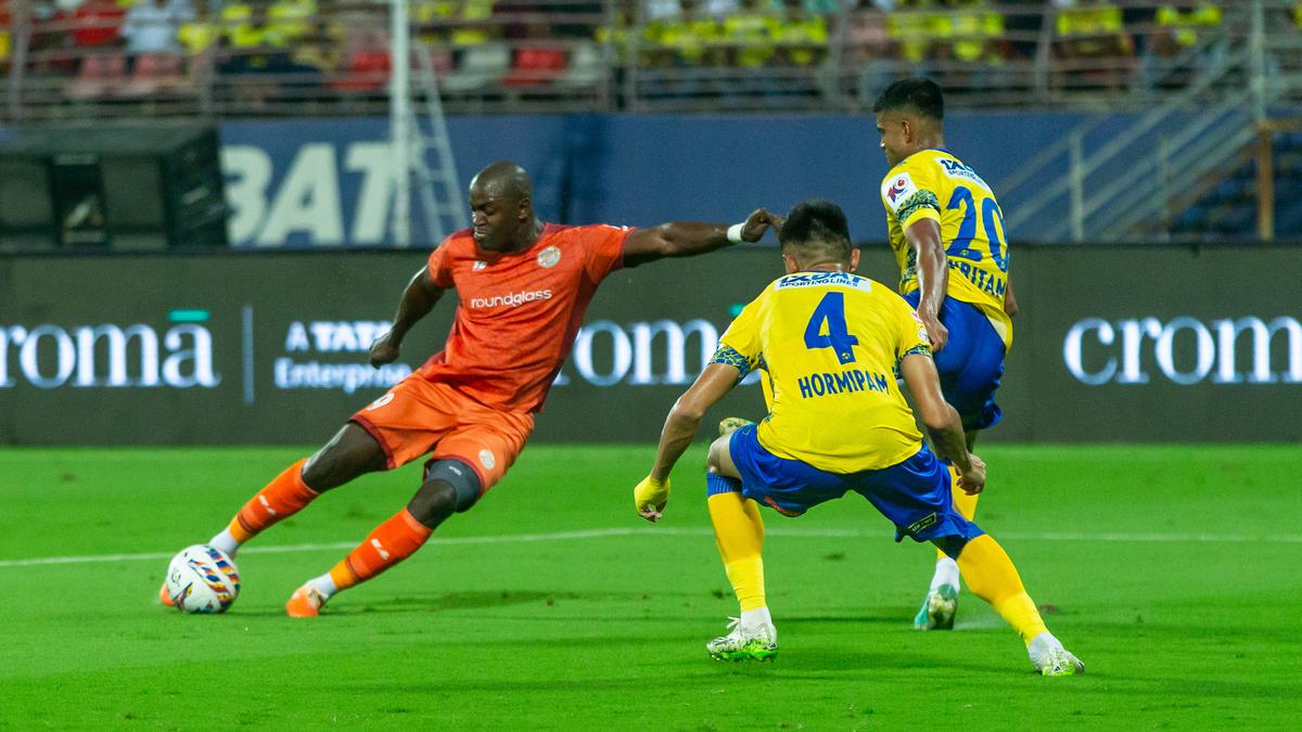 Kerala Blasters Vs Punjab FC, ISL 10 Highlights: KBFC 1-3 PFC, Jordan ...