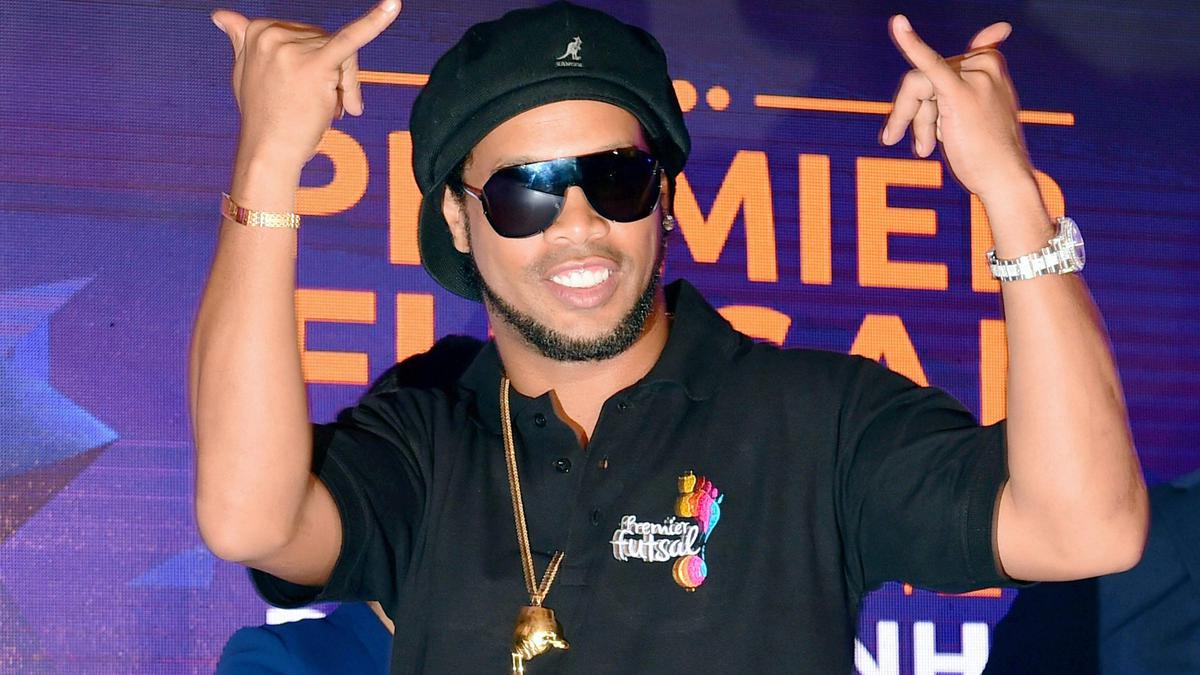 Ronaldinho confirms Kolkata visit in mid-October to unveil Durga Puja pandal with Messi statue