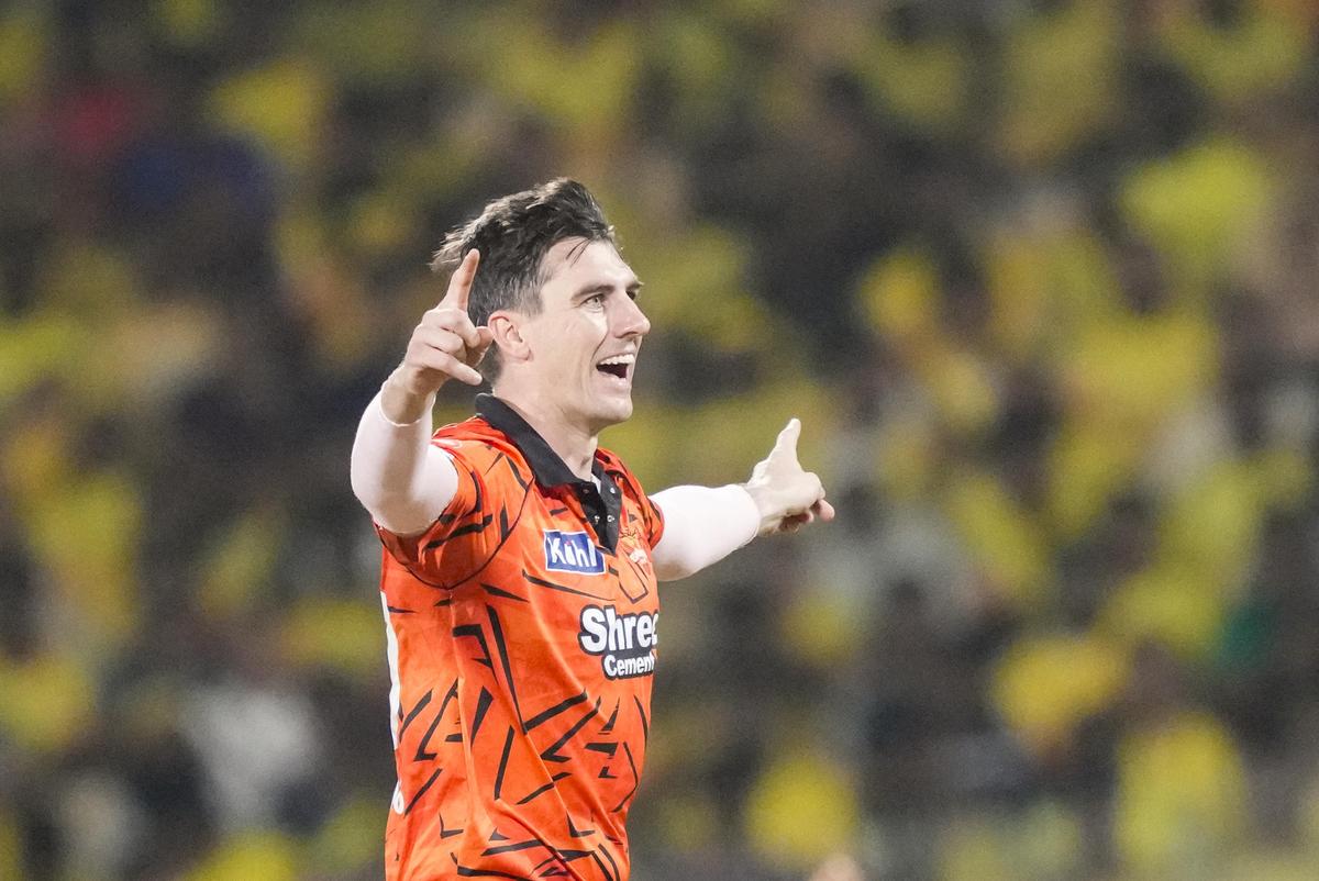Pat Cummins generalmente se hizo cargo del nuevo balón de Sunrisers Hyderabad en IPL 2026.