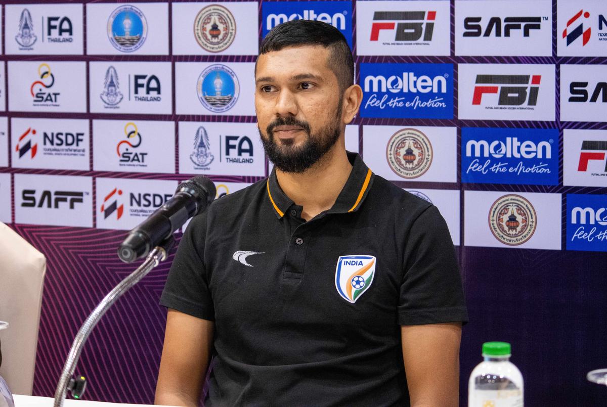 Slová zo zákopu: Tréner indických žien Joshua Vaz zdôraznil, čo je potrebné na hranie futsalu a že to nikdy nebola konkurencia konvenčného futbalu.