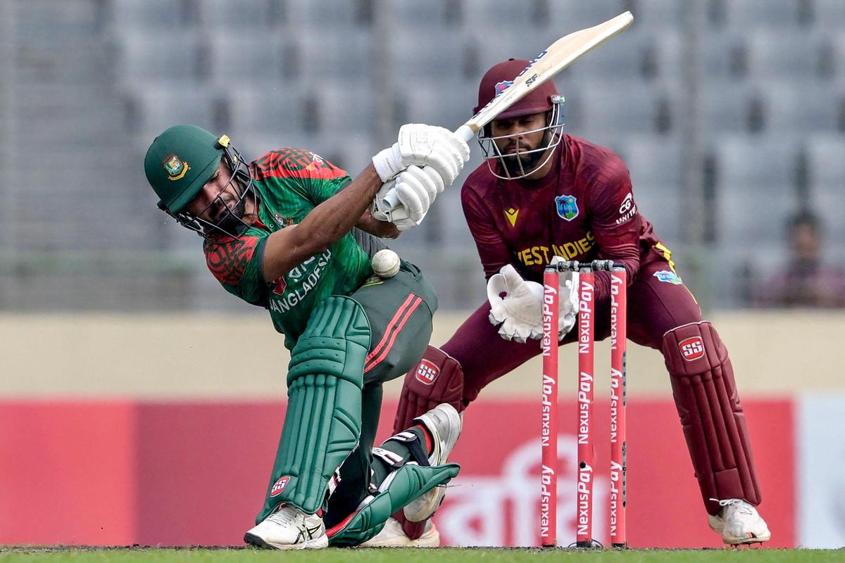Saif Hassan, de Bangladesh, trouxe seu primeiro ODI cinquenta em sua sexta participação.