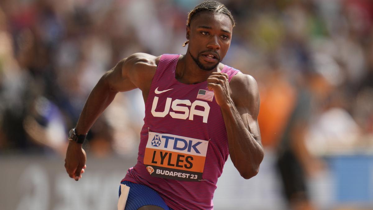 World Athletics Championships: Lyles cruises into 200m semis in quest for sprint double