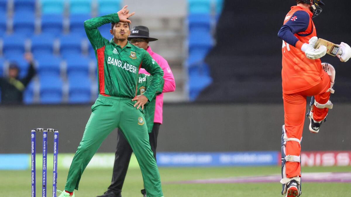 Ban Vs Ned T World Cup Taskin Takes Four As Bangladesh Beats