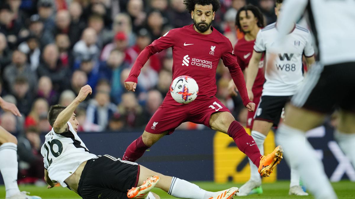 Fulham 0-1 Liverpool Highlights: Salah scores the winner as Reds get closer to Man United