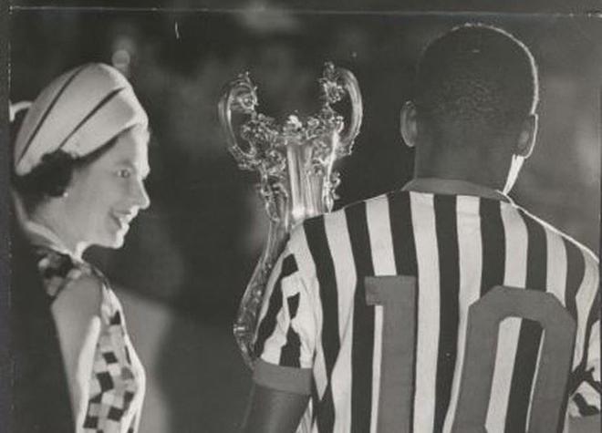 Queen Elizabeth II with Pele at the Maracana Stadium