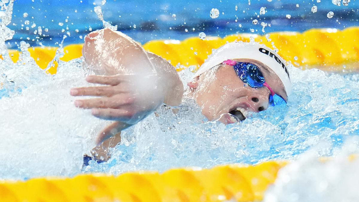 Siobhan Haughey eases into 100m freestyle semis at Doha