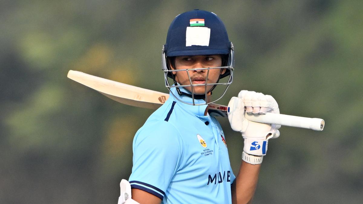 How did India players perform in Vijay Hazare Trophy today?