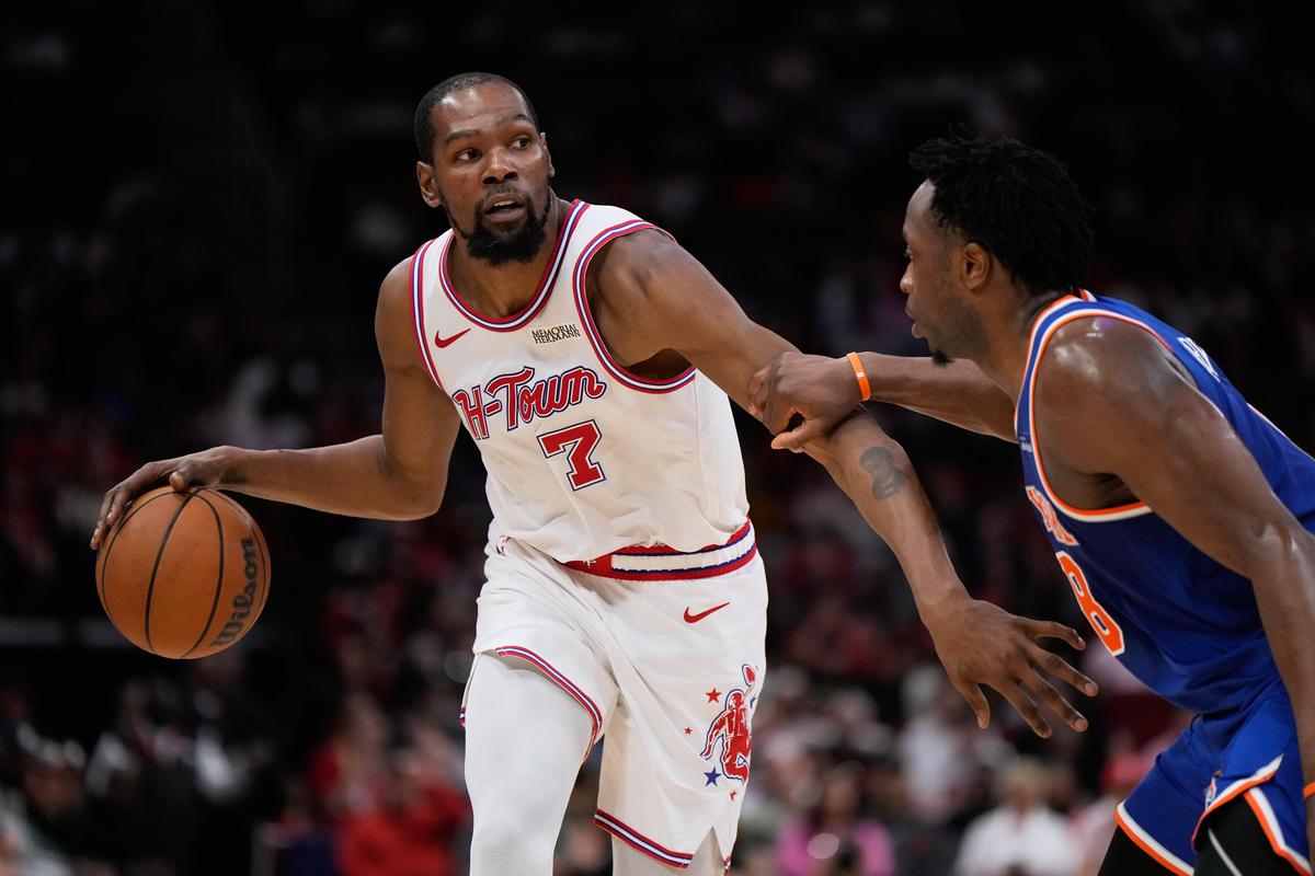 Kevin Durant marcou 24 pontos na vitória do Houston Rockets sobre o New York Knicks.