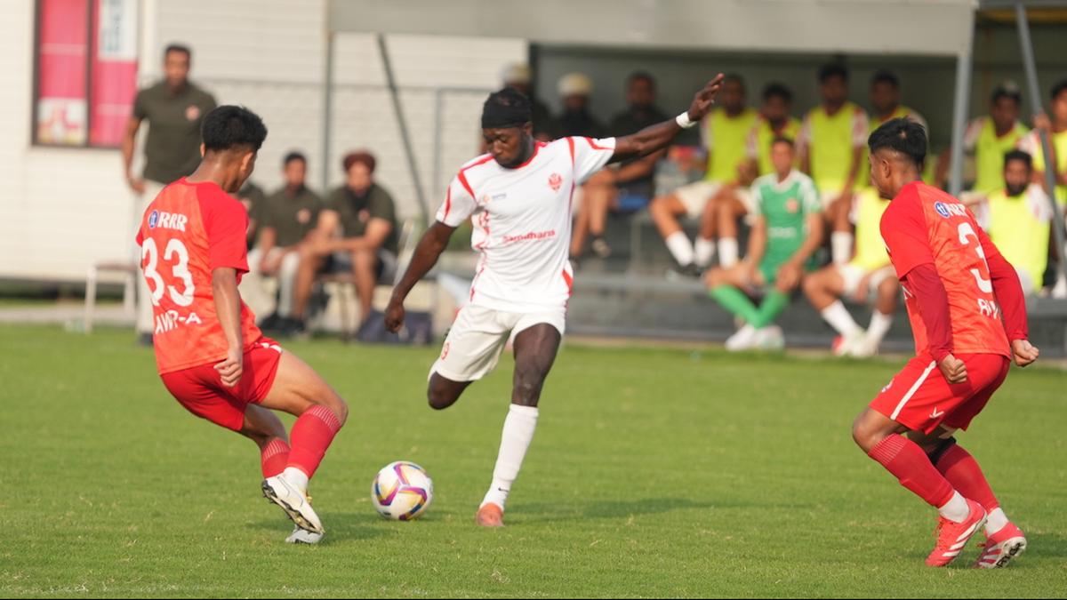 Liga Indiana de Futebol 2025-26: o gol tardio de Dyal ajuda Namdhara a segurar Aizawl por 1-1