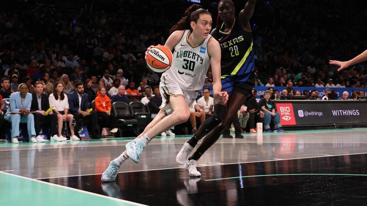 Breanna Stewart enters WNBA record books, Liberty extends unbeaten streak against Fever