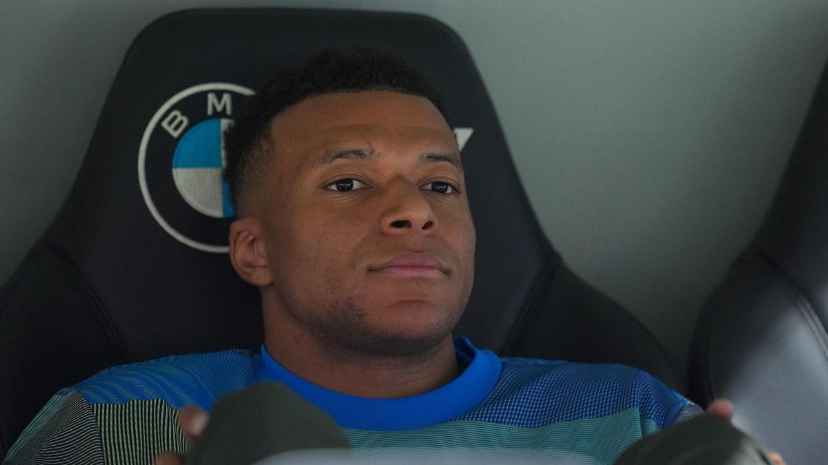 Mbappé sur le banc s’est plaint qu’Arbeloa ait déclaré qu’il était le “quatrième attaquant”.