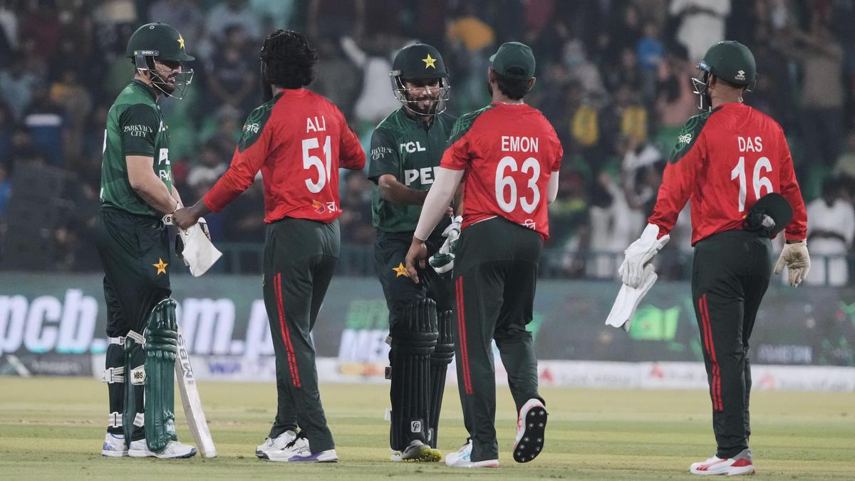 BAN vs PAK, 1st ODI LIVE Score: Pakistan just manages to cross 100, nine down