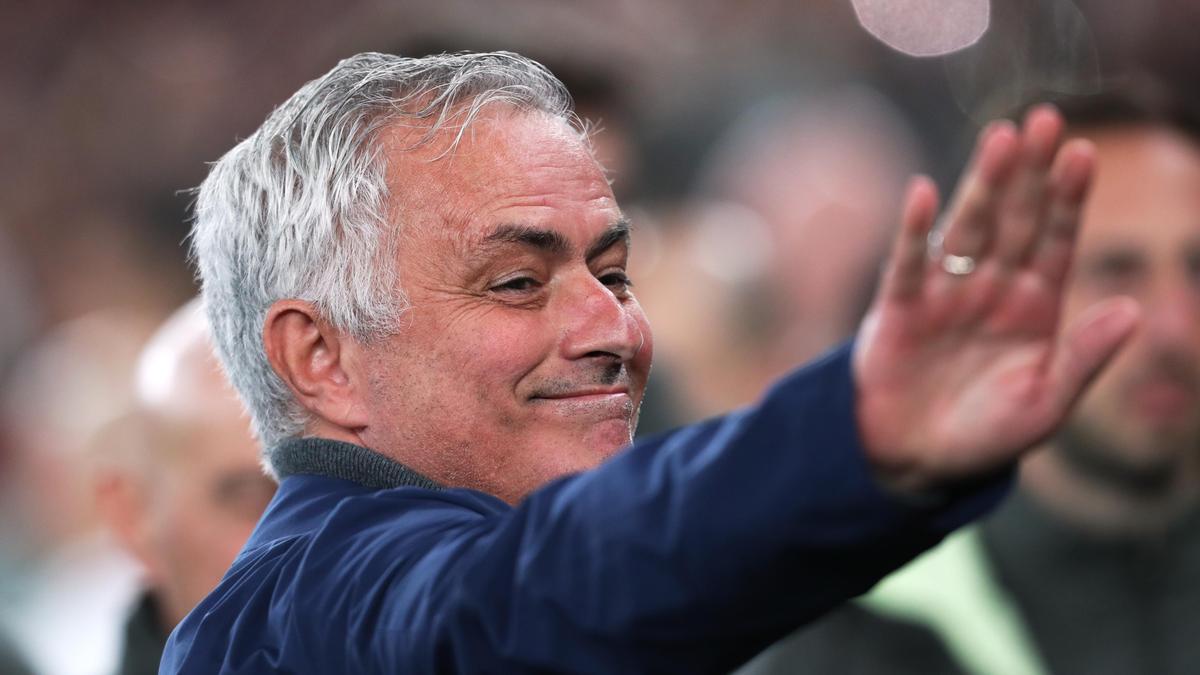 José Mourinho rejoindra le Real Madrid pour un contrat de deux ans, a-t-on annoncé.