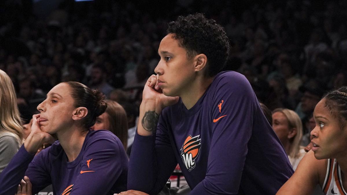 Brittney Griner misses second straight game with hip injury