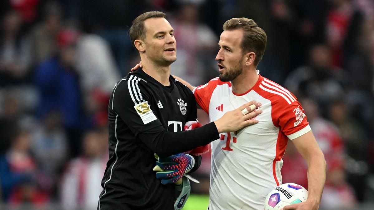 Manuel Neuer’s long-awaited return boosts Bayern but ‘Klassiker’ at Dortmund will be the real test