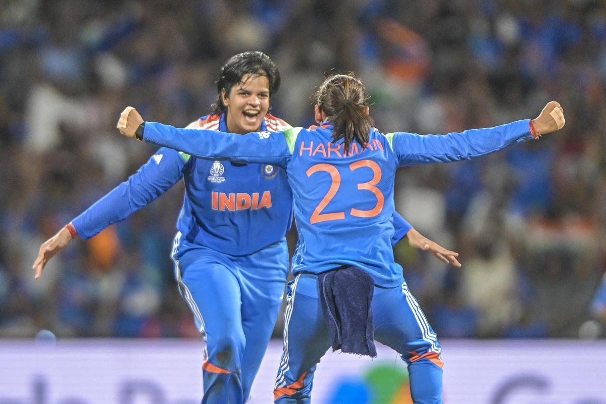 Shafali foi o elemento surpresa da Índia na final, e levou dois postigos Protean clínicos após sua batida de luta anterior.