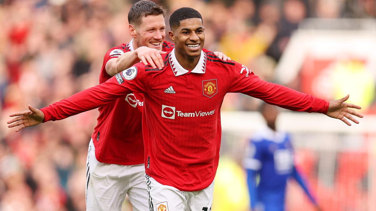 Rashford rubs shoulders with Rooney and Ronaldo after goal against Leicester City - Sportstar