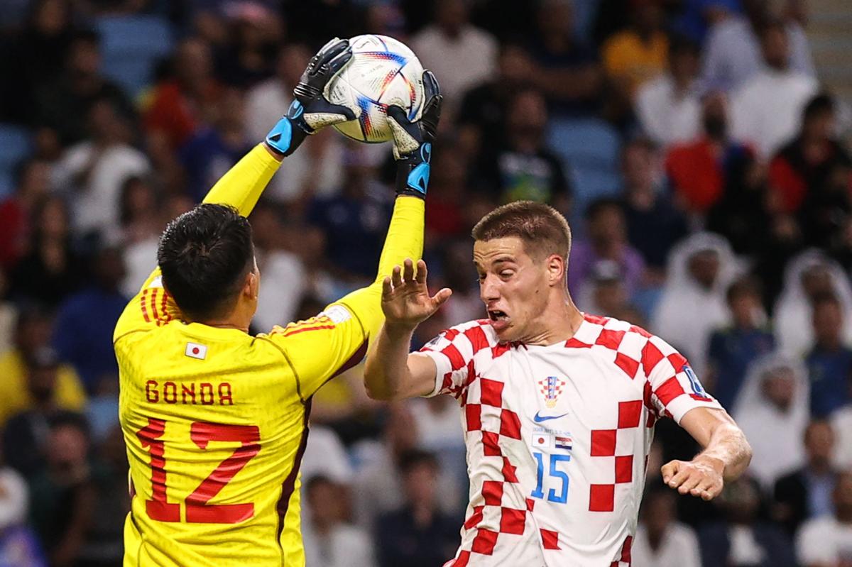 Japan vs Croatia penalty shootout: Records of goalkeepers Shuichi Gonda and Dominik Livakovic in penalties