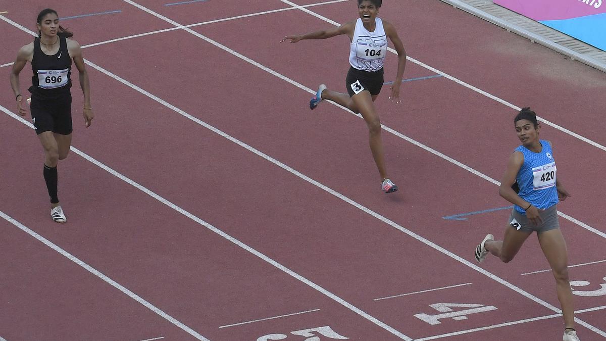 Tamil Nadu’s Rosy Meena Paulraj sets new pole vault national record at