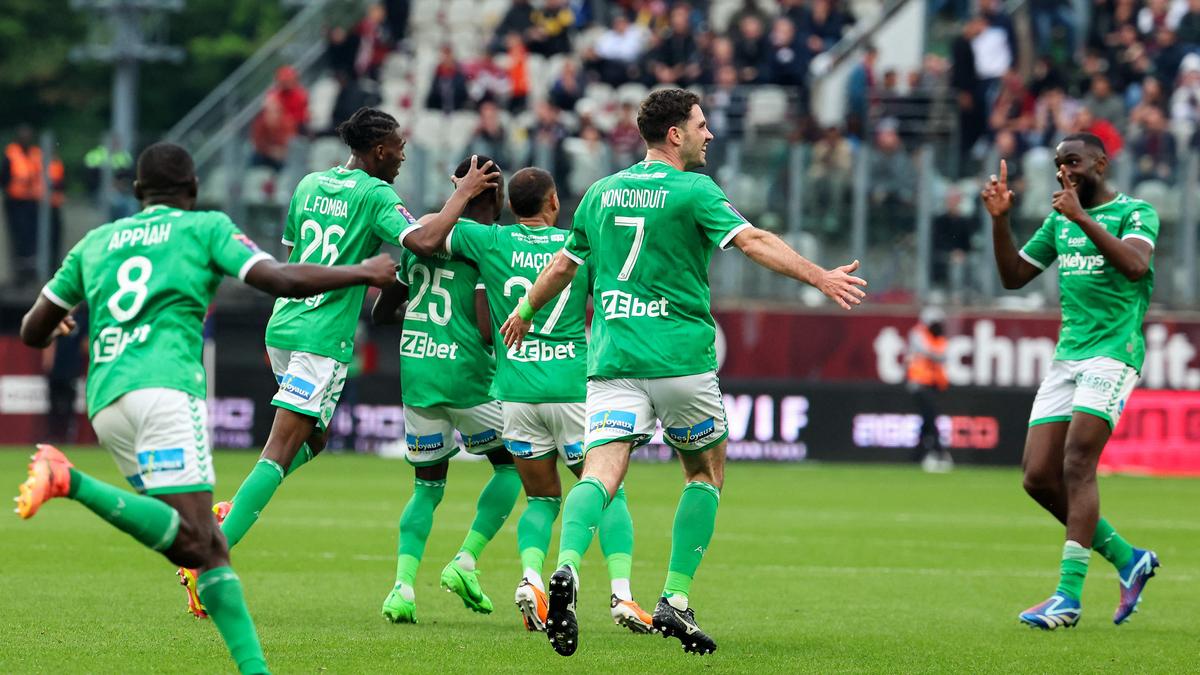 Ligue 1: Saint-Etienne earns promotion after late extra-time playoff goal against Metz