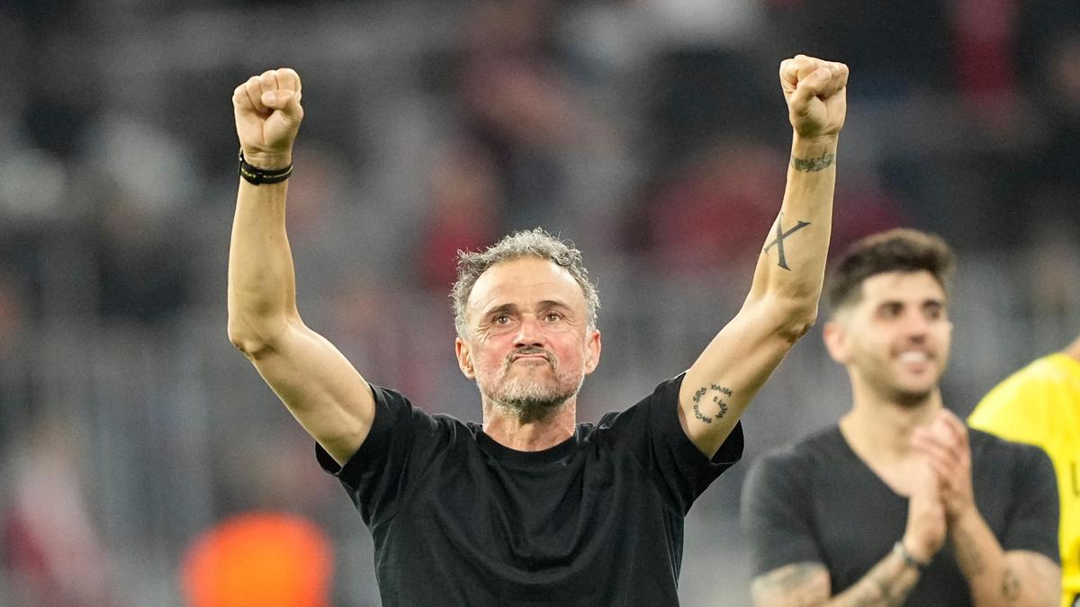 Informations en streaming Lens vs PSG LIVE, Ligue 1 2025-26 : le PSG au bord du titre contre Lens, deuxième