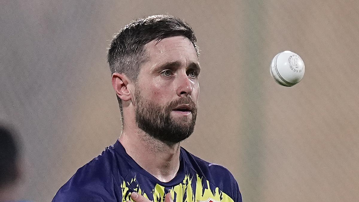 England’s Woakes taking break from cricket after father’s death