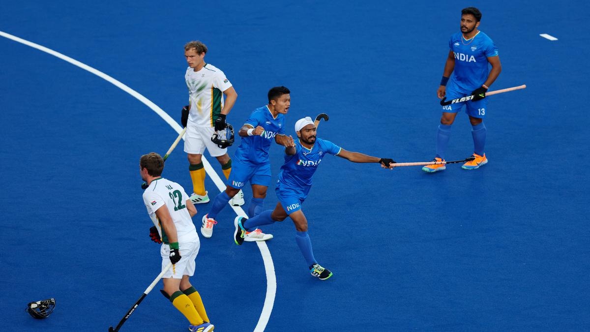 Commonwealth Games 2022: India mens hockey team clinch silver after 7-0  drubbing vs Australia, check Indias final medals tally, Other Sports News