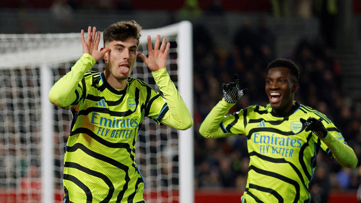 Premier League 2023-24: Havertz header moves Arsenal to top of table after 1-0 win over Brentford