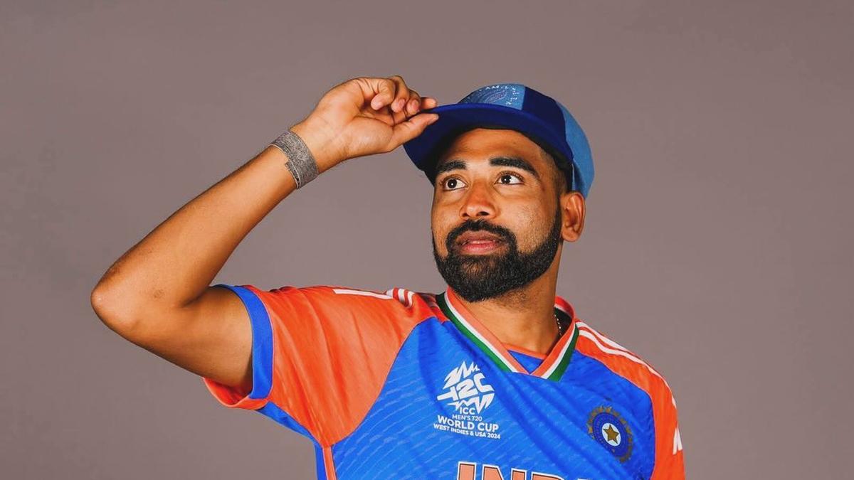 Mohammed Siraj opens restaurant in Hyderabad