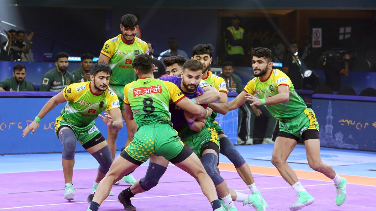 Pro Kabaddi League 11: Patna Pirates gets the better of Dabang Delhi to set up finale against Haryana Steelers