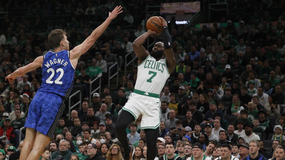 NBA roundup: Celtics beats Magic, improves to 14-0 at home