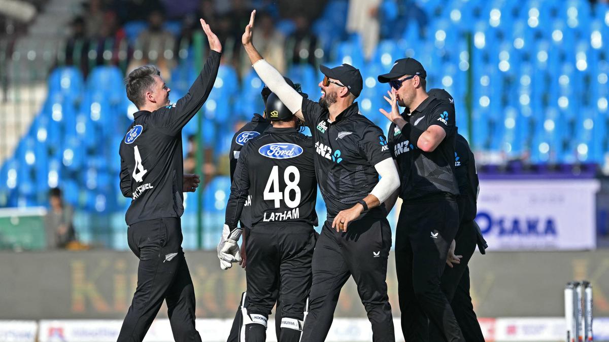 PAK vs NZ, Tri-Nations series: Clinical New Zealand thumps Pakistan to win final